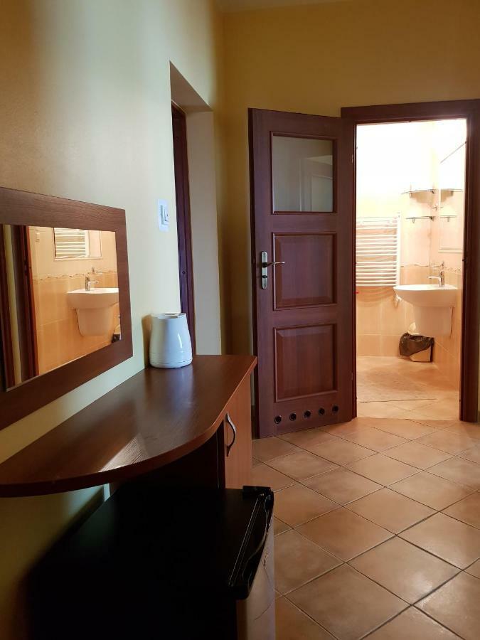 Posejdon Bed & Breakfast Ustronie Morskie Bagian luar foto