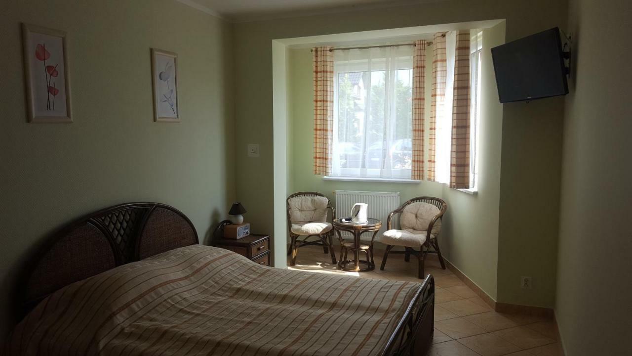 Posejdon Bed & Breakfast Ustronie Morskie Bagian luar foto