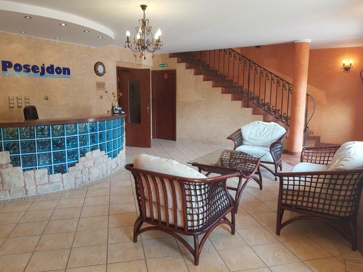 Posejdon Bed & Breakfast Ustronie Morskie Bagian luar foto